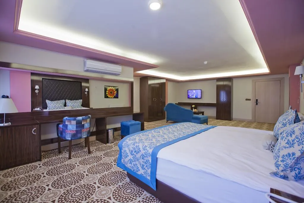 Celikhan Hotel Ankara 3*,